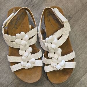 Women's White Floral Sandals